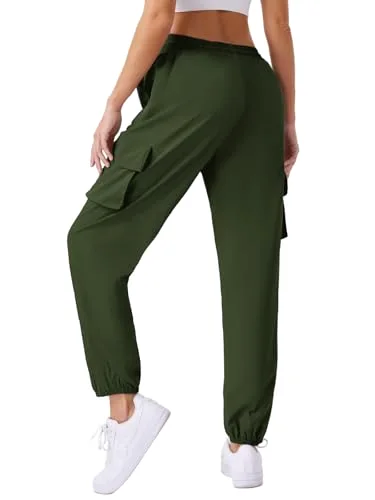 JEKAOYI Four-Pocket Hiking Jogger in Green